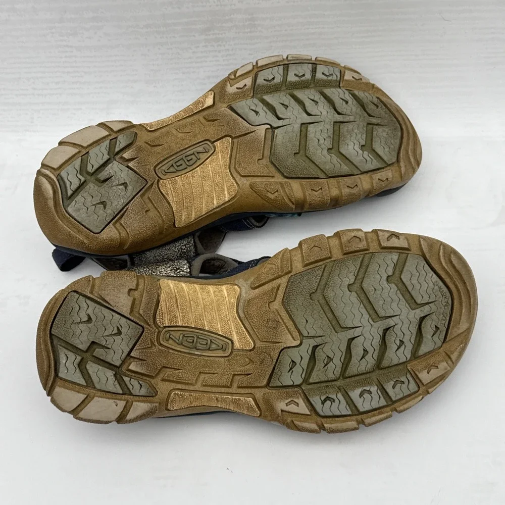 KEEN Newport H2 Navy Blue Waterproof Bumper Toe Hiking Trail Sandal Women Size 7